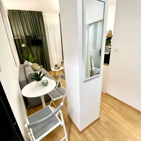 Bratskij Kraj Appartement *